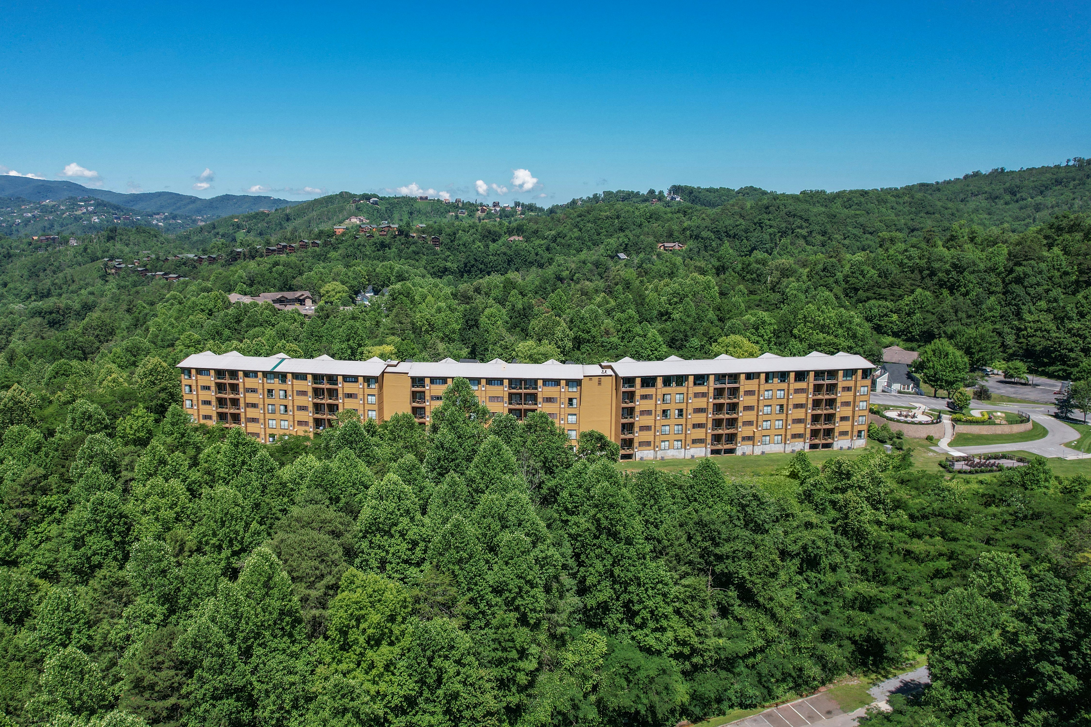 Hilton Vacation Club MountainLoft Gatlinburg 35/42