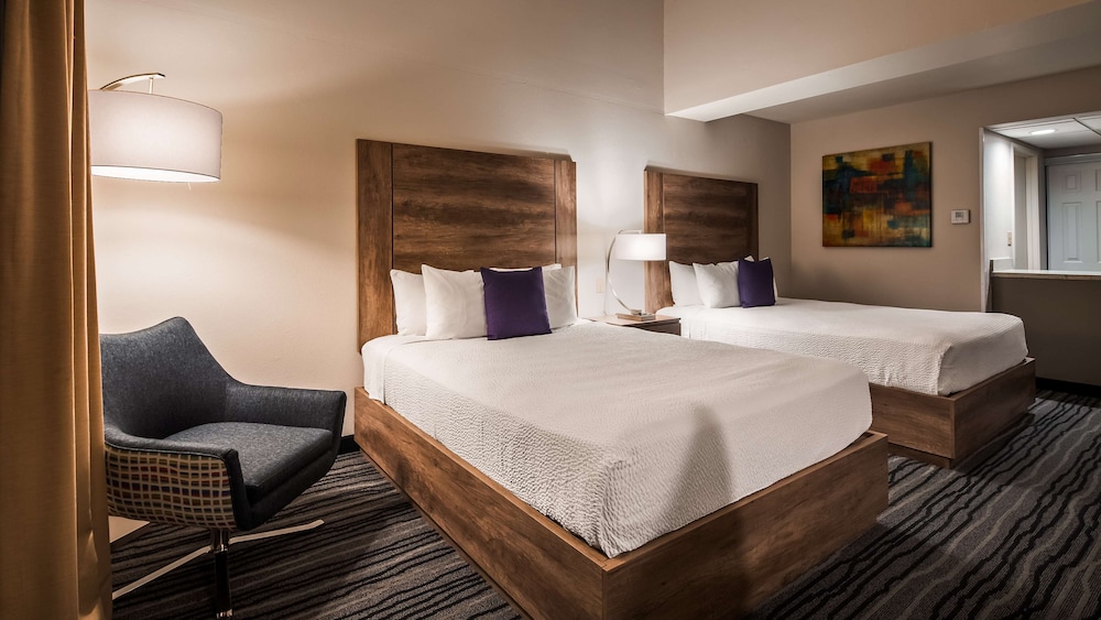 Best Western Posada Royale Hotel & Suites 10/50