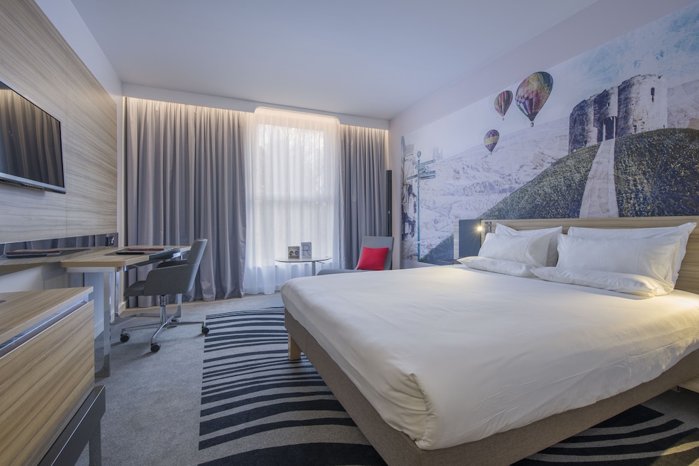 Novotel York Centre 24/65