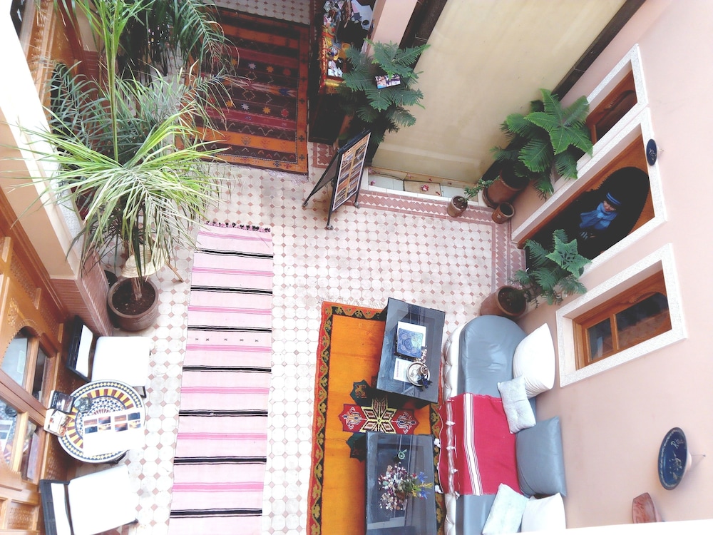 Riad Jenan Adam 6/51