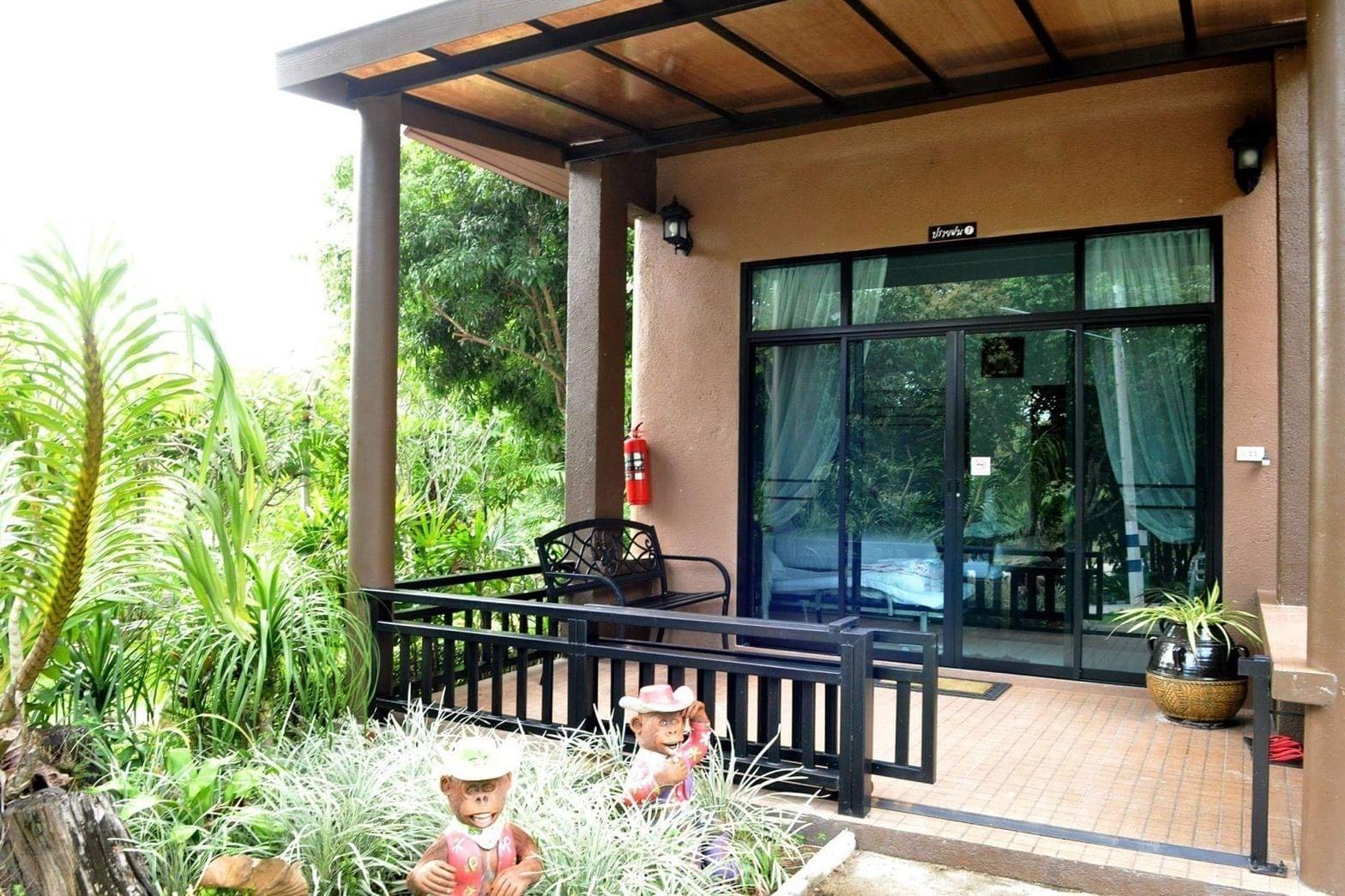 Silver Garden Resort 8/50
