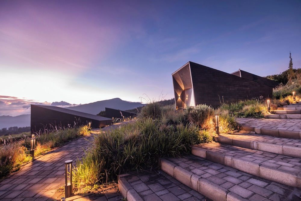 Artotel Cabin Bromo 32/36