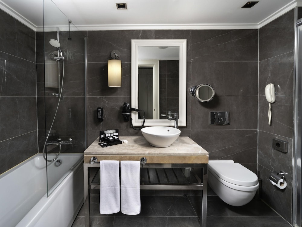 Hotel Mercure Istanbul Bomonti 77/78