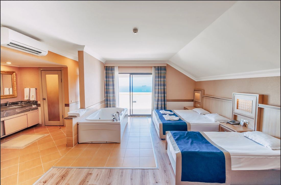Utopia World Hotel 15/50