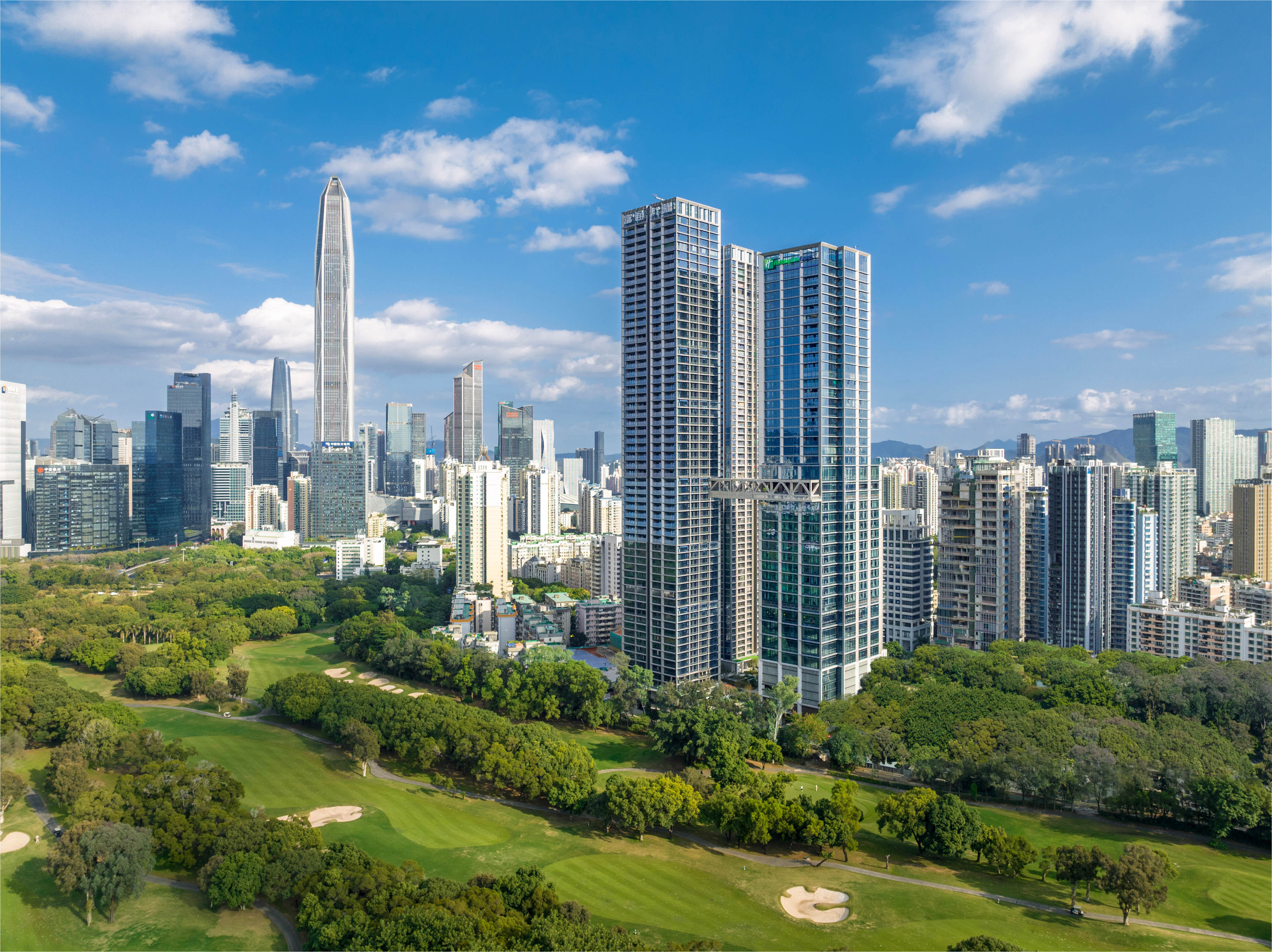 Holiday Inn Express Shenzhen Futian Center 58/63