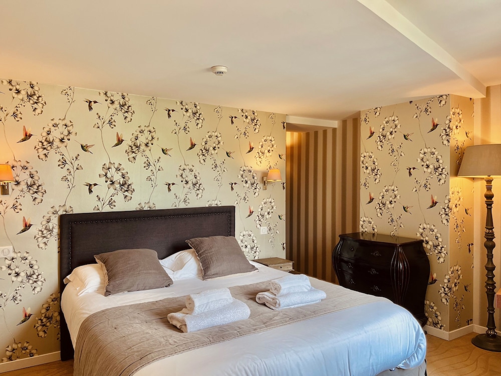 Hotel & Restaurant Des Basses Pyrenees 7/50