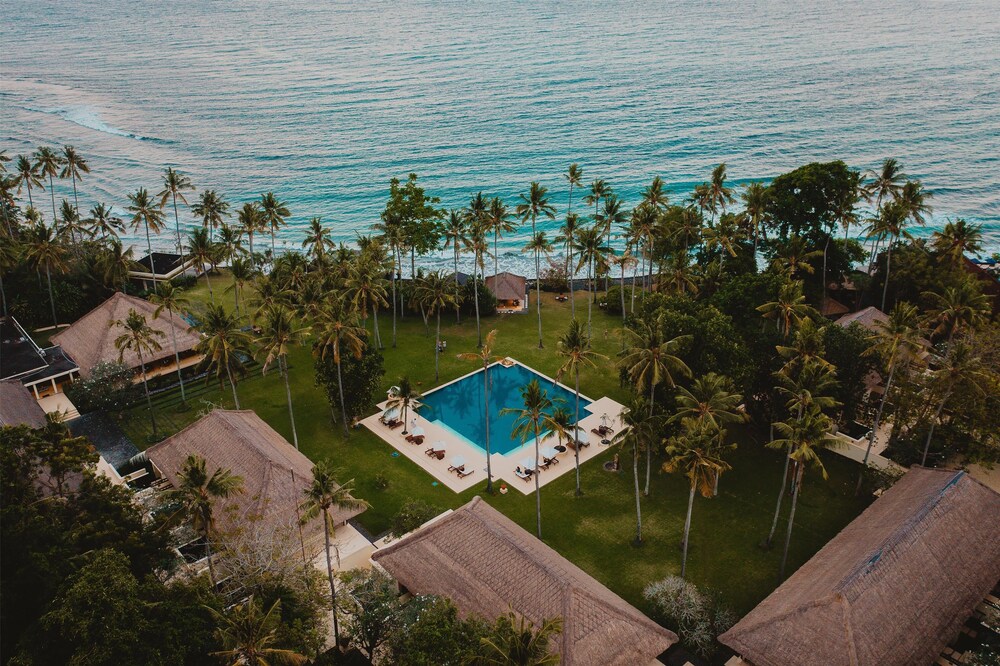 Alila Manggis 28/50