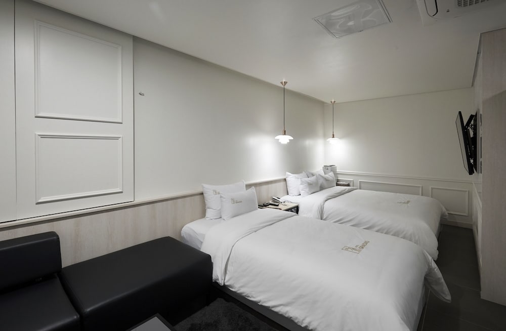 Gracias Hotel Gimhae 17/50