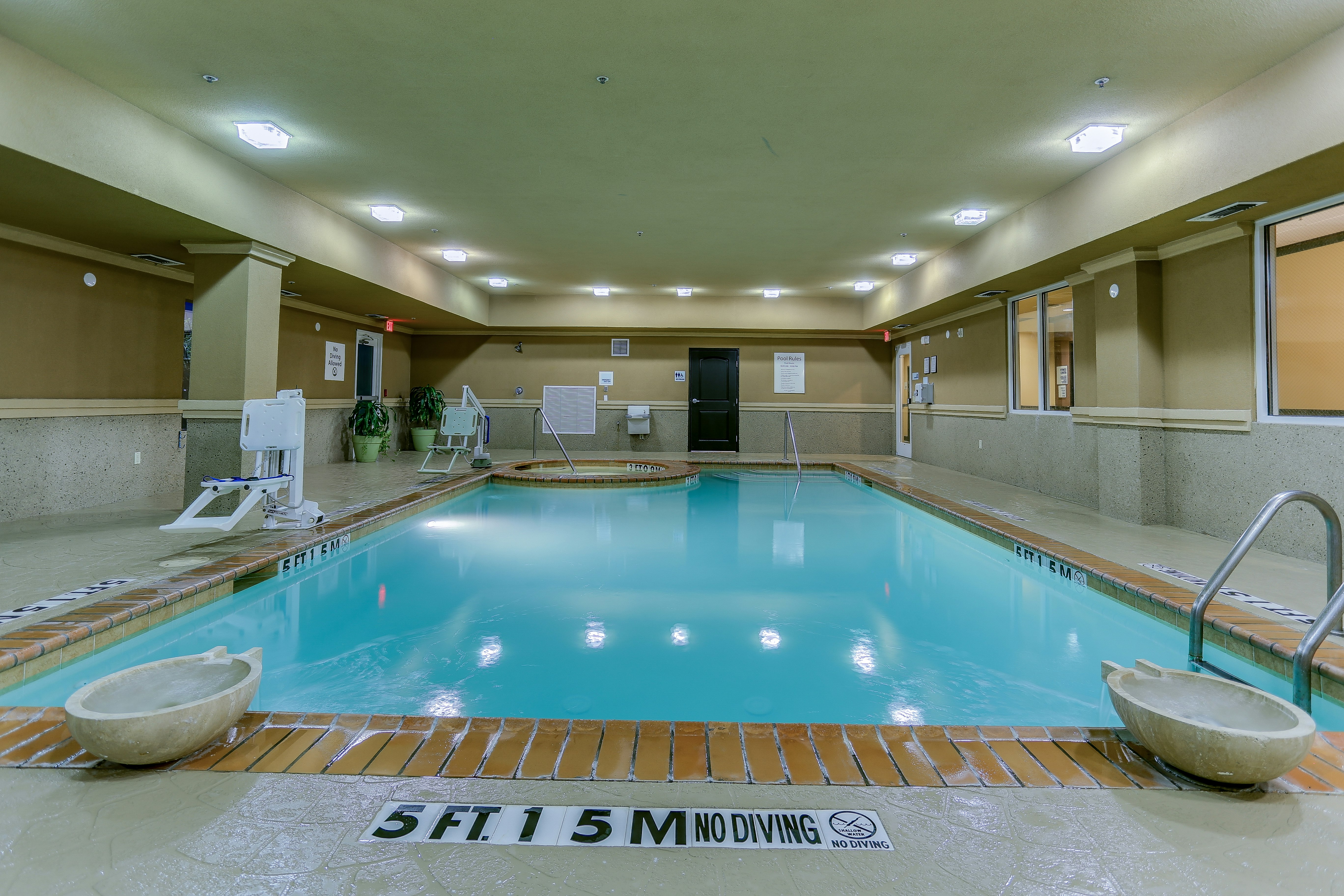 Holiday Inn Express Hotel And Suites Huntsville 31/65