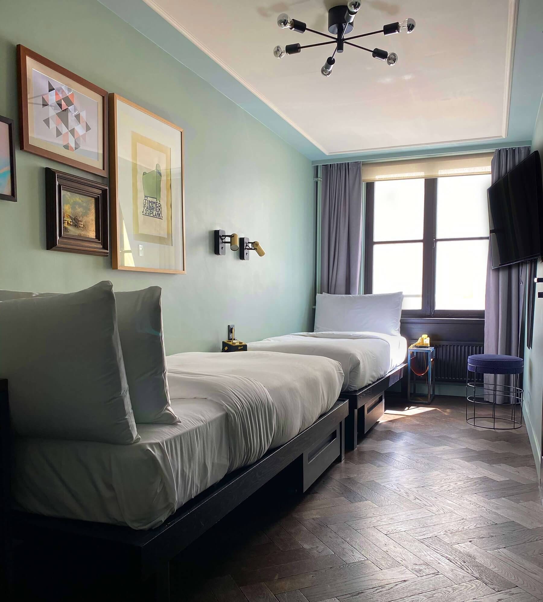 Room at The Hoxton Amsterdam, AMSTERDAM