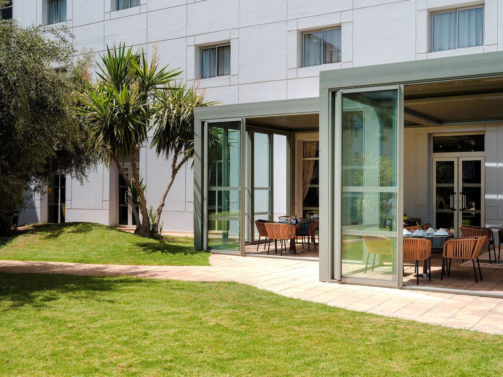 Sky Casa Airport Casablanca 44/49