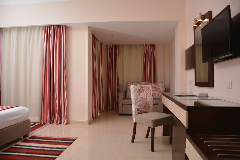 Golden Beach Resort 40/50