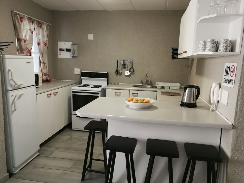 Amies Self-Catering Apartments 19/30