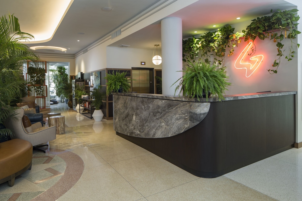 Hotel Rendale Miami 3/72