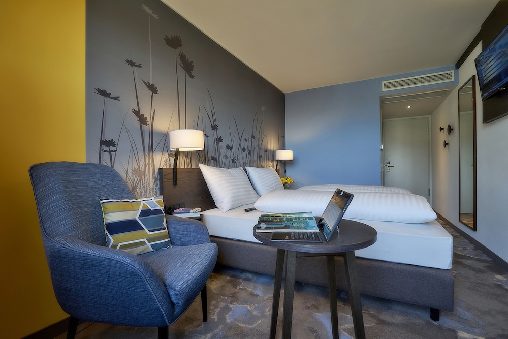 Hwest Hotel Hall 28/38