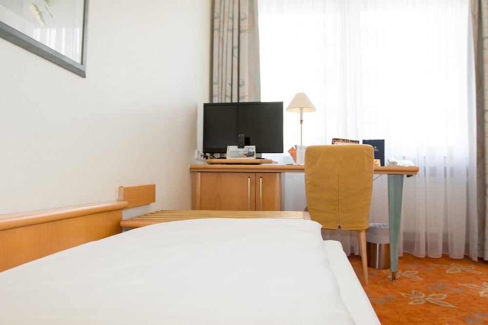 Stadt Munchen Hotel 23/33