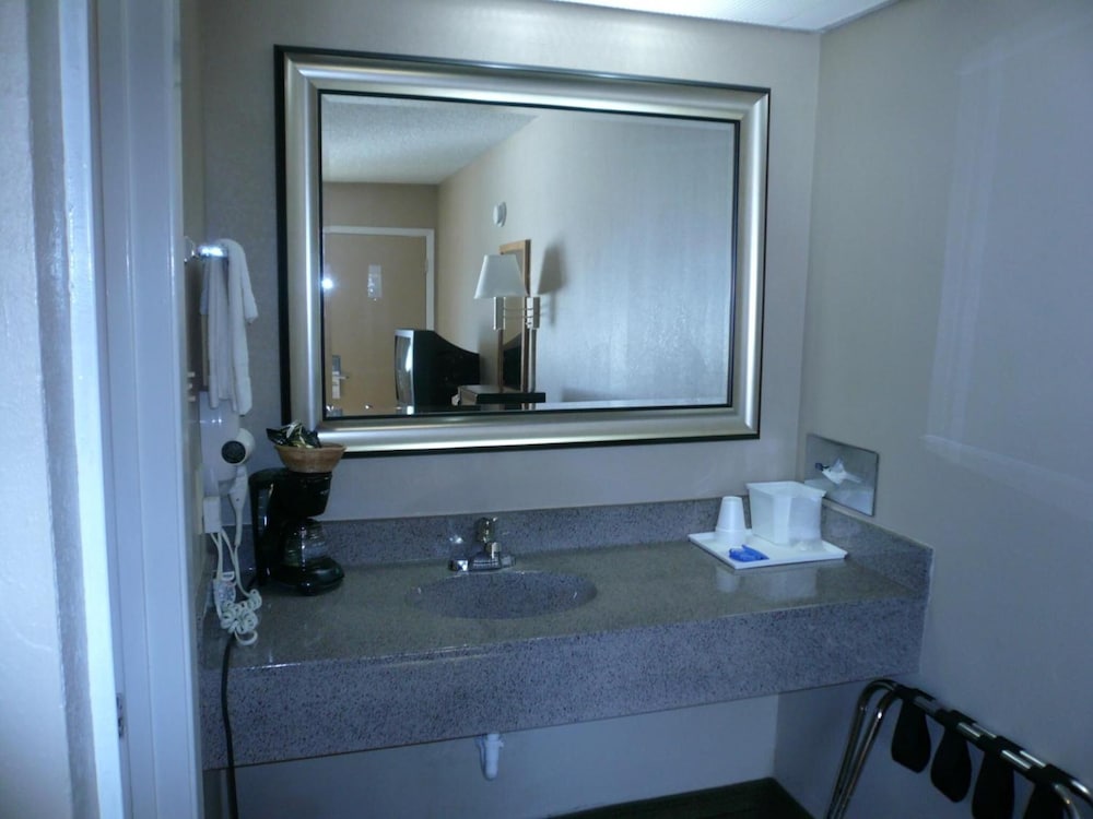 Executive Inn Kilgore North 53/57
