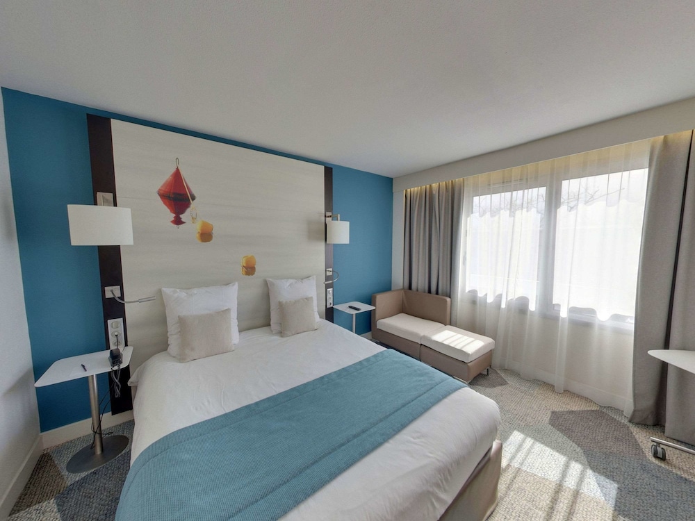 Mercure Lorient Centre Hotel 12/68