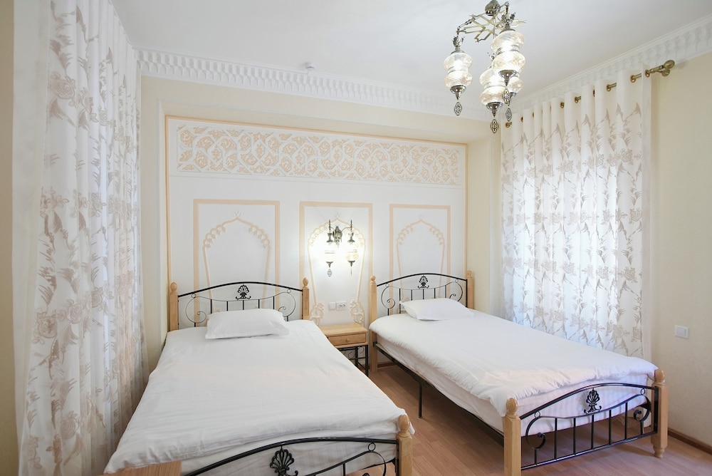 Zargaron Boutique Hotel 6/25