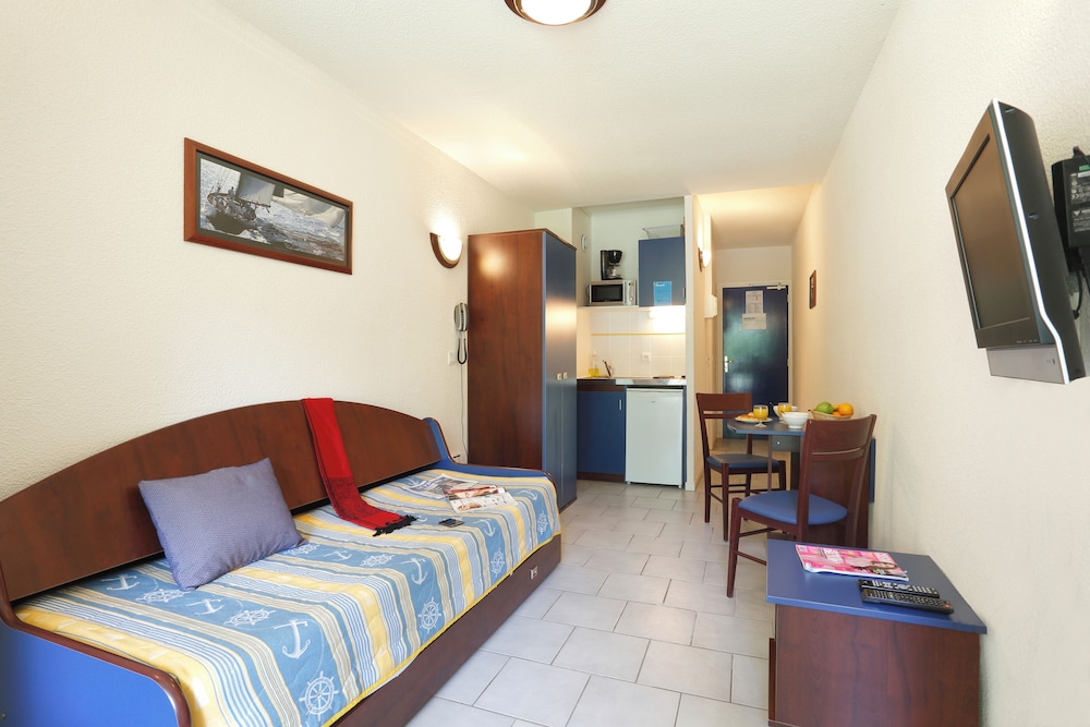 Vacanceole - Le Domaine de Chames 12/45