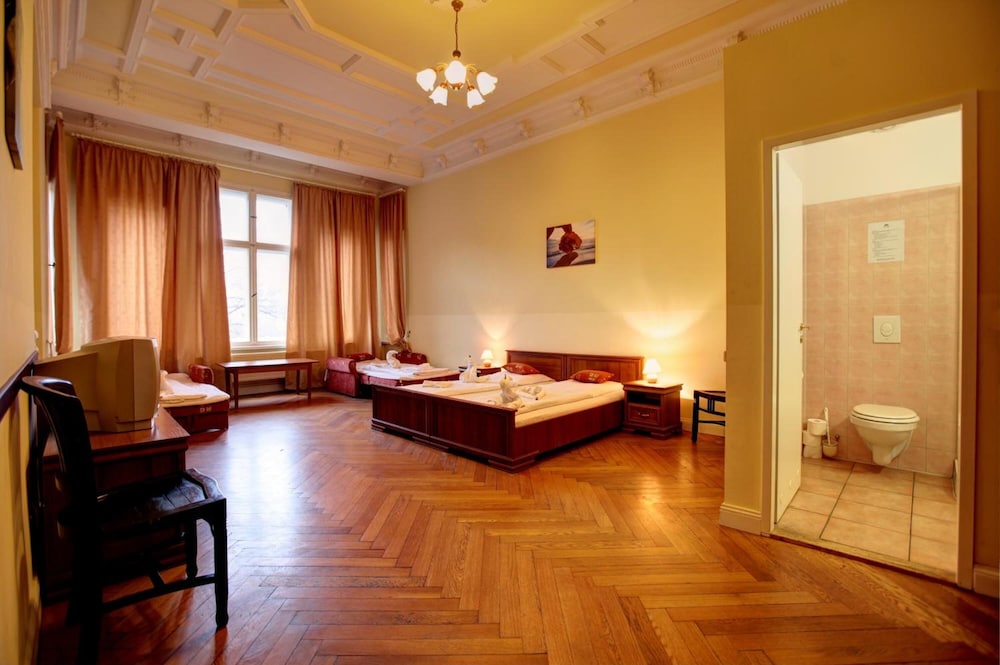 Hotel-Pension Bernstein 9/25