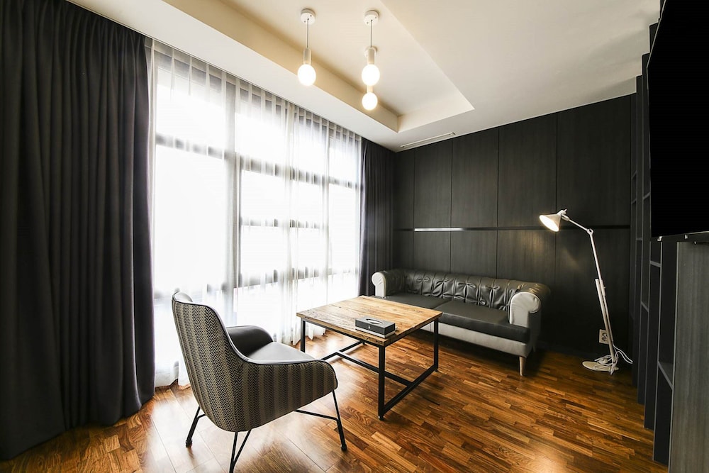 Yeoubi Hotel 38/61