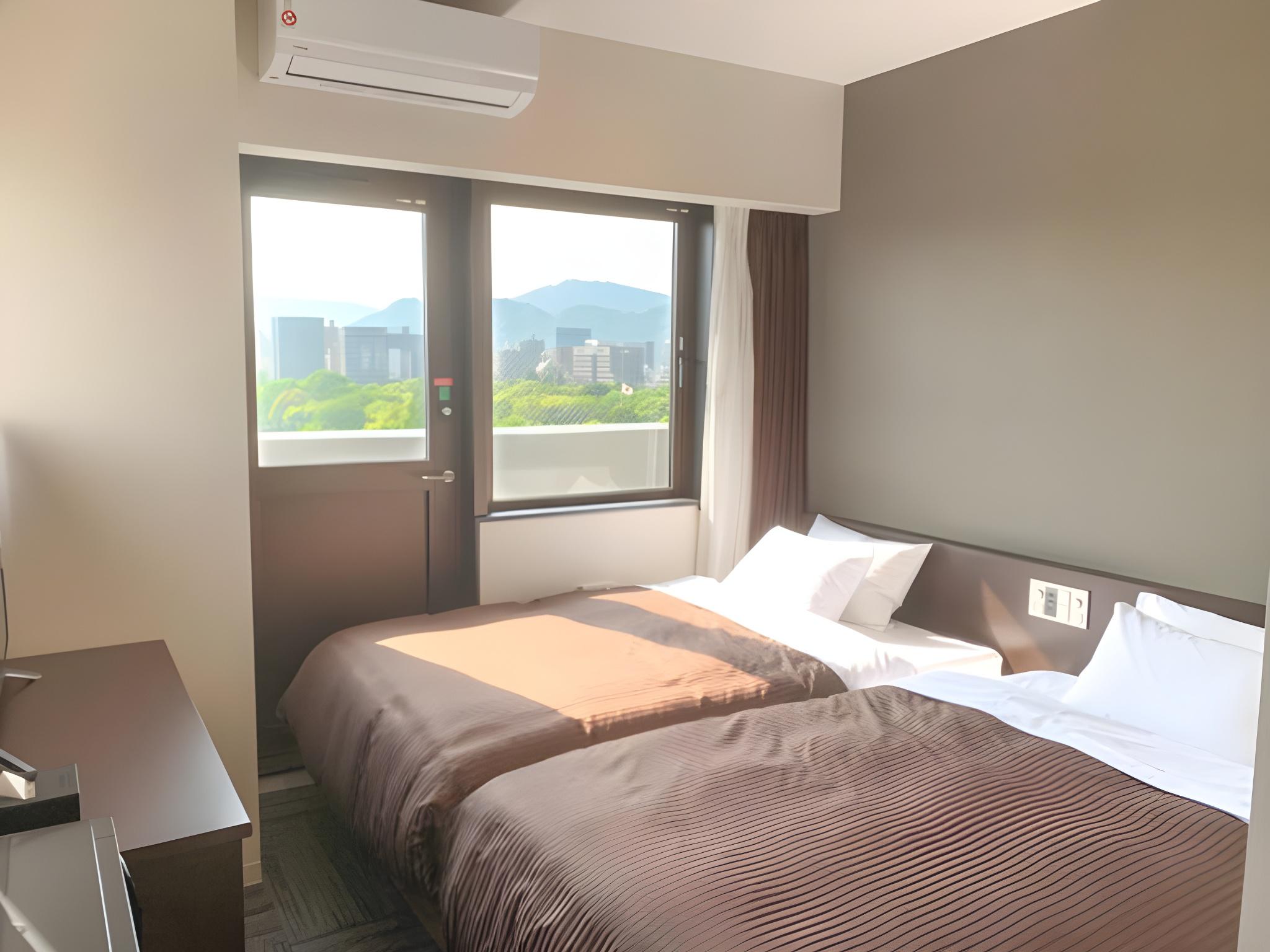 Semi Room, 2 Semi Double Beds