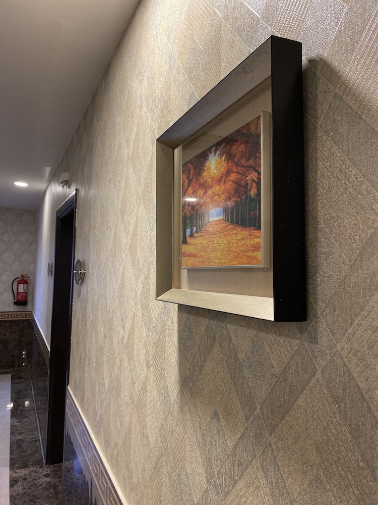 فندق قصر العرين - طريق المدينة(Areen Palace Hotel - Almadina Road) 30/39