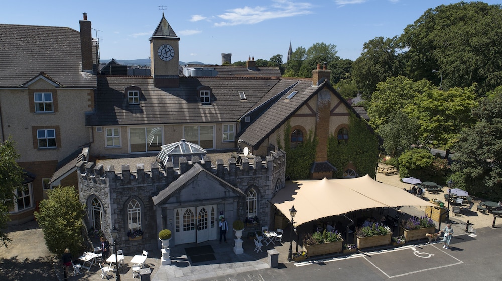 Abbey Court 2/61