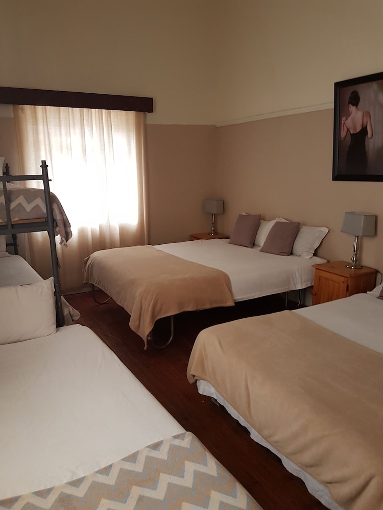 Oasis Shanti Backpackers 15/49
