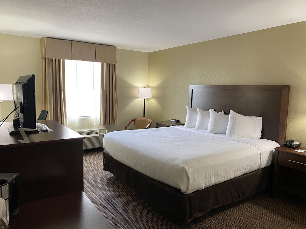 DoubleTree by Hilton Quincy 40/77