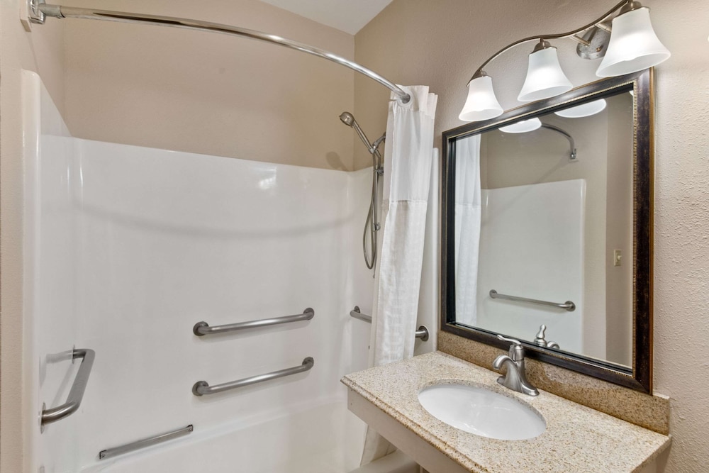 Quality Inn Cedar Park - Austin Northwest 43/50