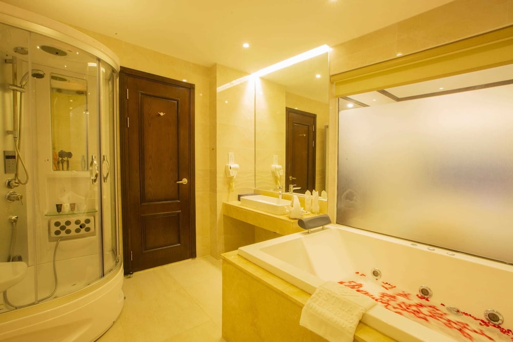 Westlake Hotel & Resort Vinh Phuc 24/50