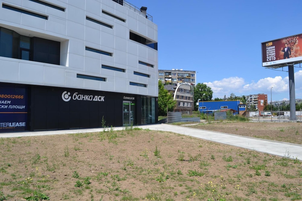 Business Hotel Elate Plaza 63/68