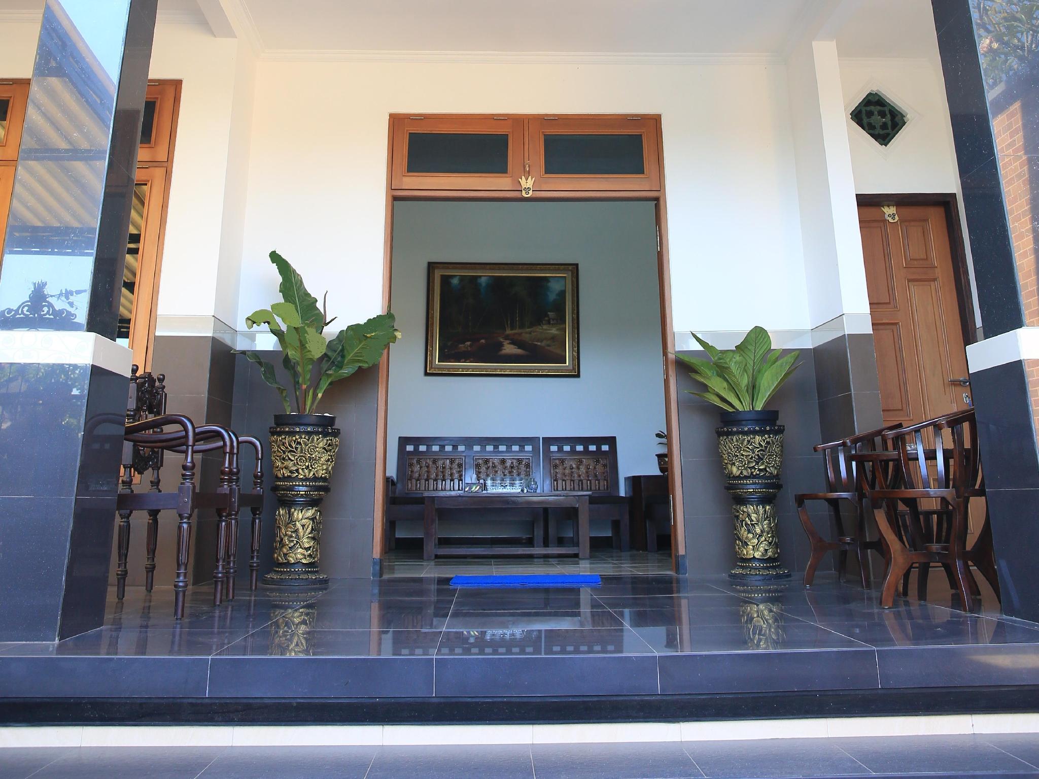 Puri Kusuma Guest House 3/12