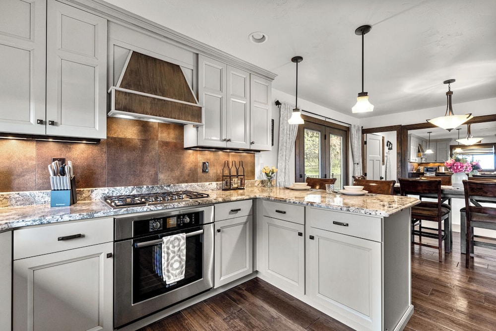 Coyote Bluff Estate 37/48