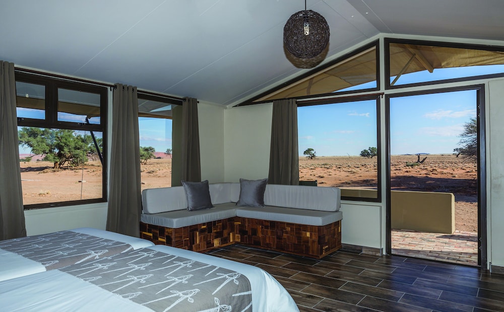 Sossusvlei Lodge 11/70
