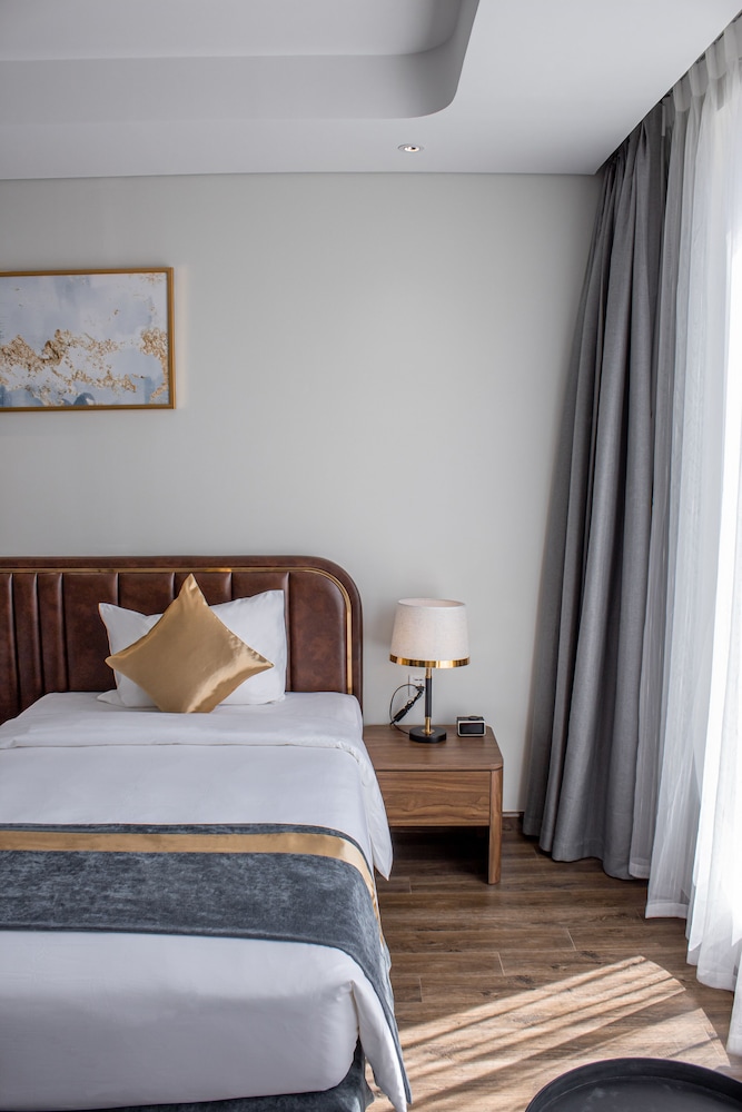 GRAND TOURANE NHA TRANG HOTEL 12/50