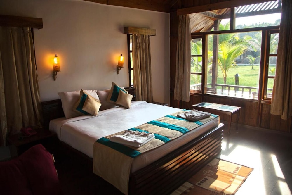 Symphony Palms Beach Resort 16/57