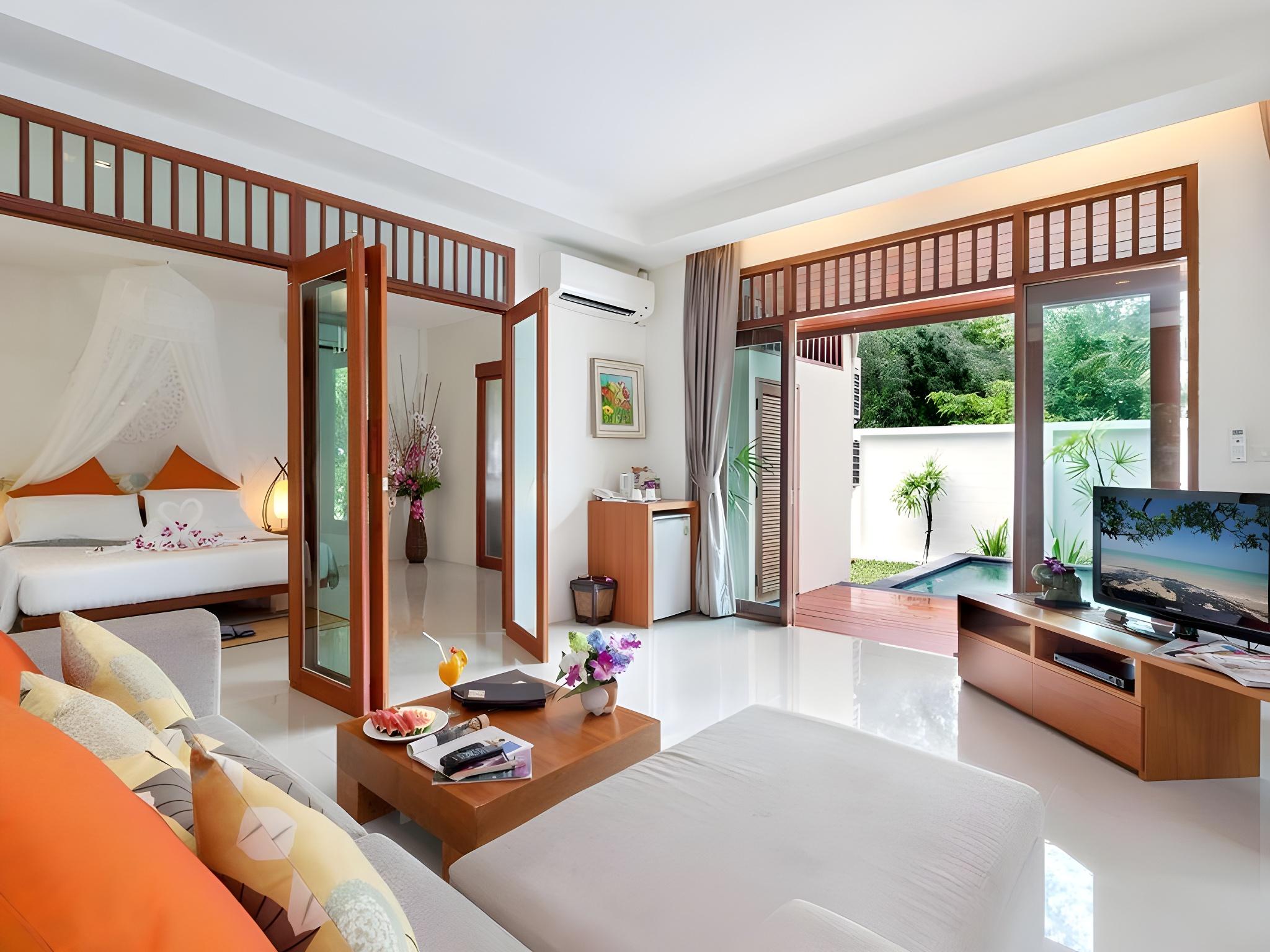 Grand, Pool, Suite, Villa