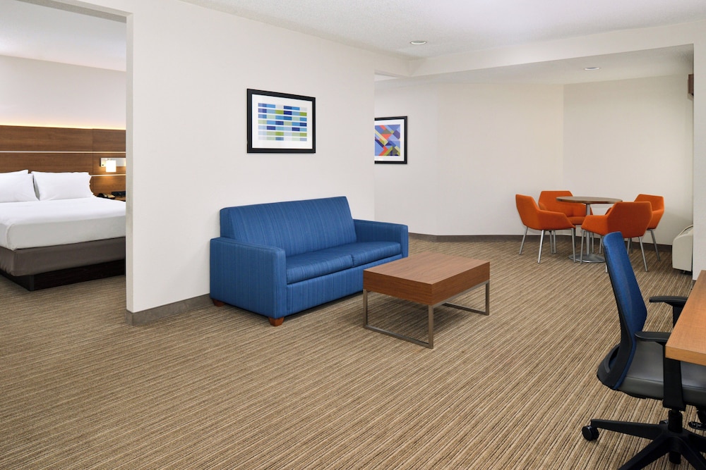 Holiday Inn Express Blowing Rock South 28/50