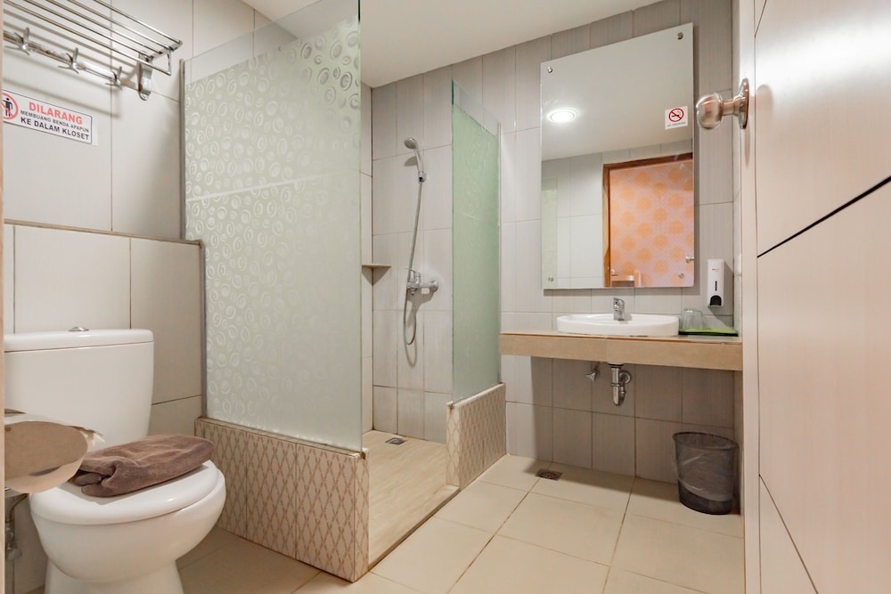 RedDoorz Premium Near Bandung Station 15/63