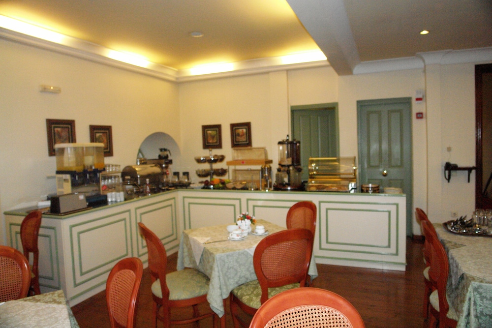 Cavalieri Hotel 44/67