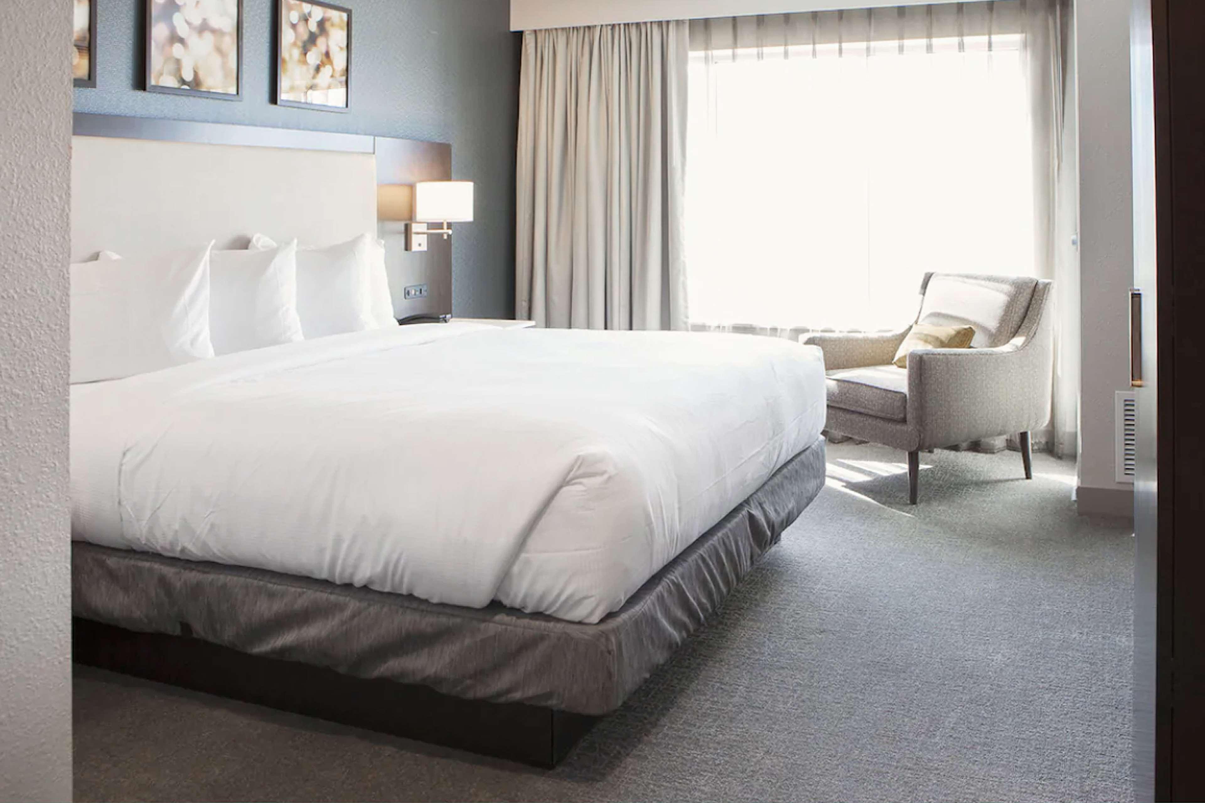 PRESIDENTIAL, SUITE, KING BED