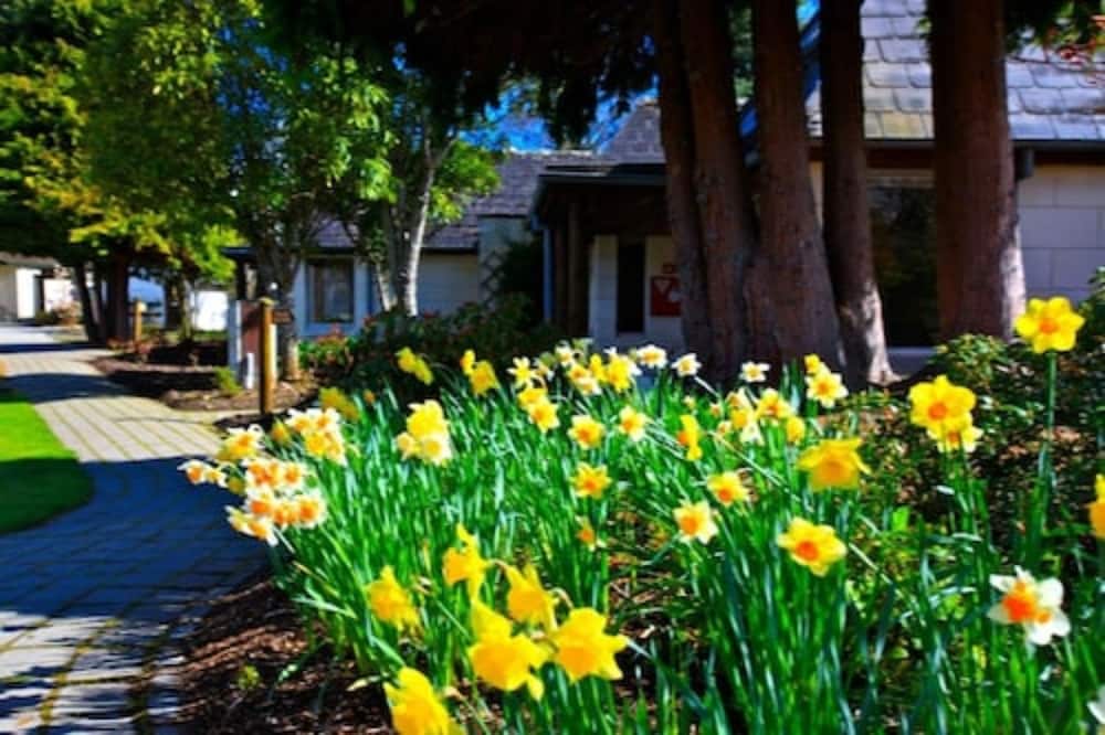 Distinction Te Anau Hotel and Villas 59/68