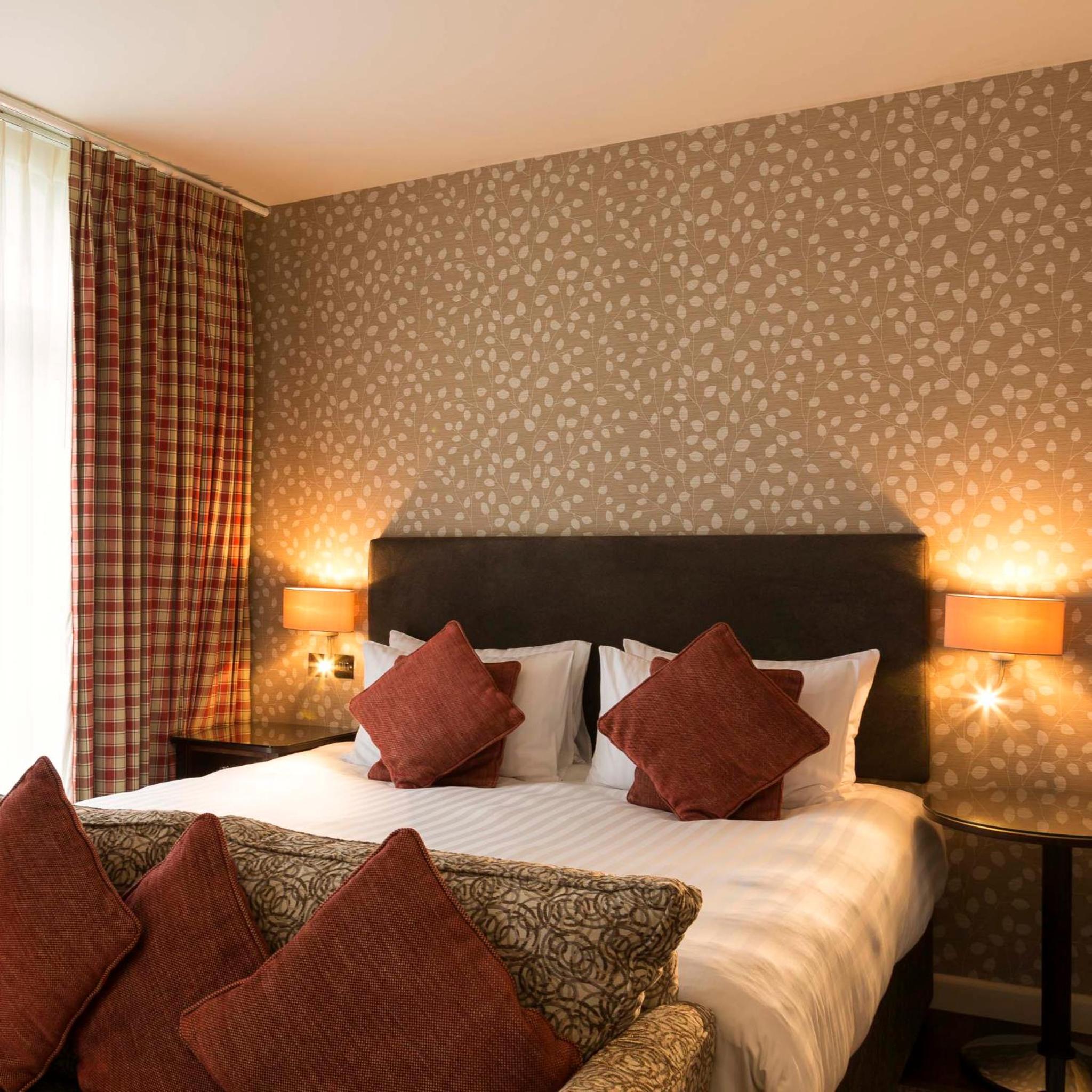 SUPERIOR, DOUBLE BED, GARDEN AND SEA VIEW