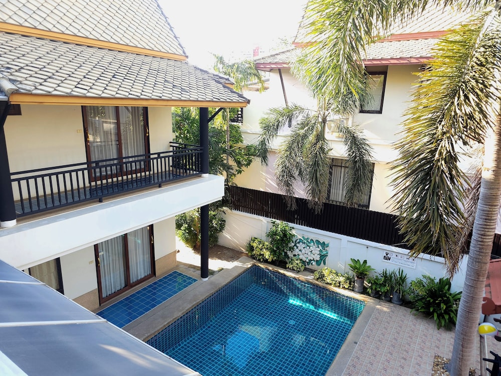 Punnapha Pool Villa Pattaya 44/49