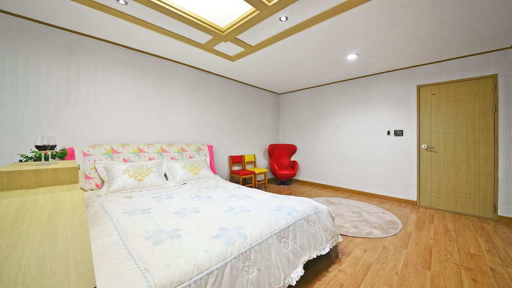 Tongyeong Makai O Pension 10/50