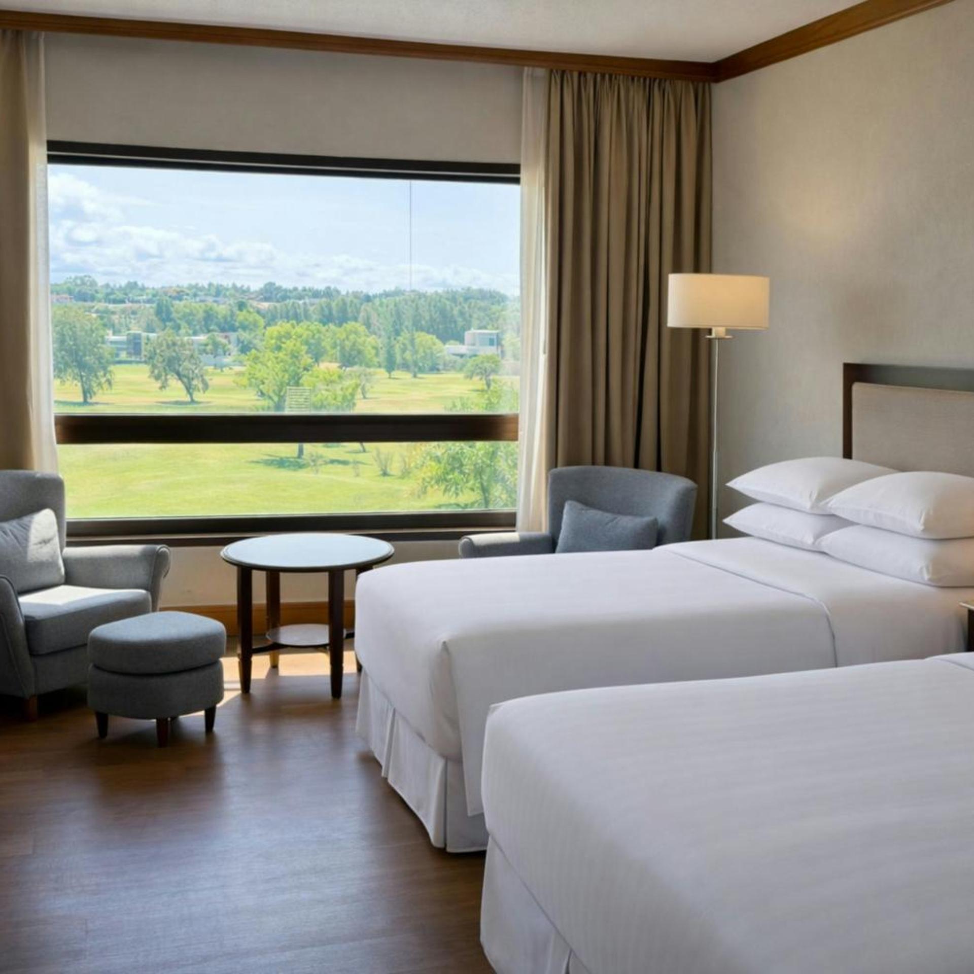 Guest Room, Twin Beds, Golf Course View