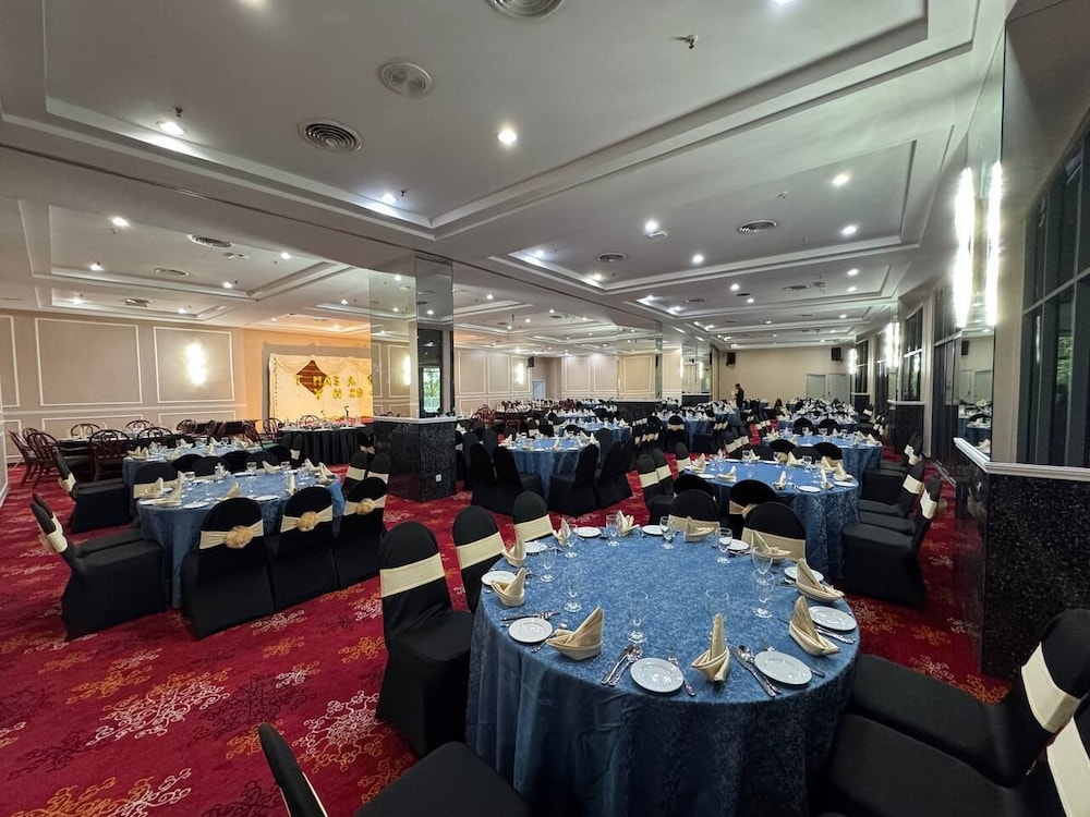 Royal Park Hotel @ UNITEN 39/50